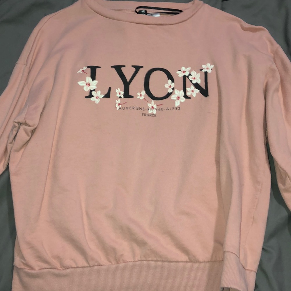 Girls pink sweater